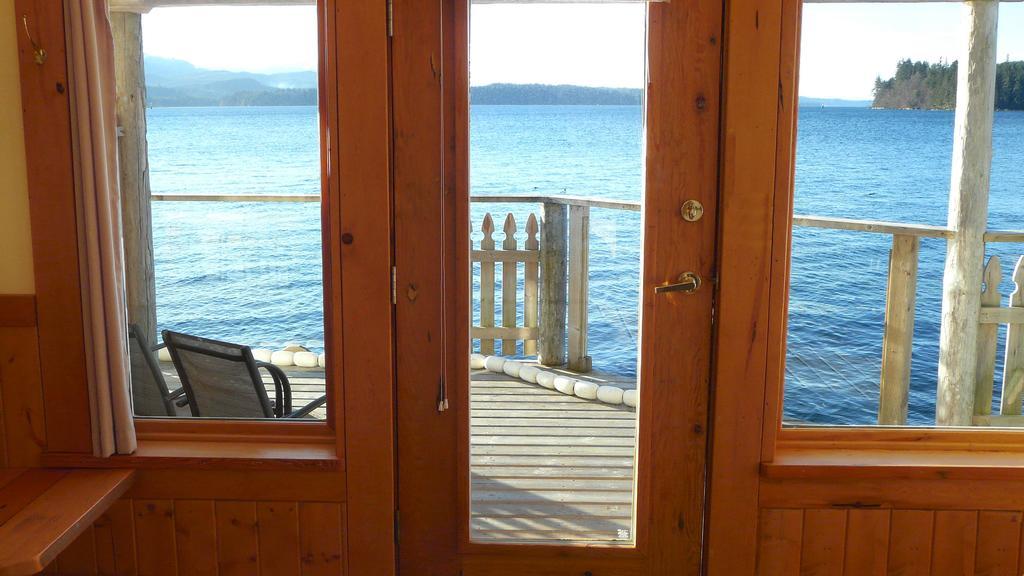 Seine Boat Inn Alert Bay Rum bild
